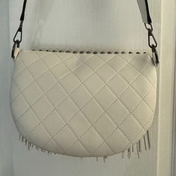 Quilted White Crossbody Purse with Fringe EUC - Picture 6 of 6